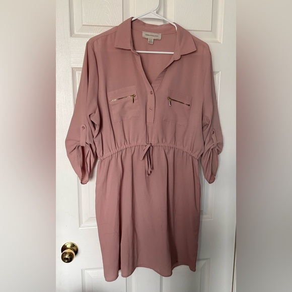 Urbanology Dresses & Skirts - (5 for $15) Urbanology Dark Rose Pink 3/4 Sleeve Shirt Dress